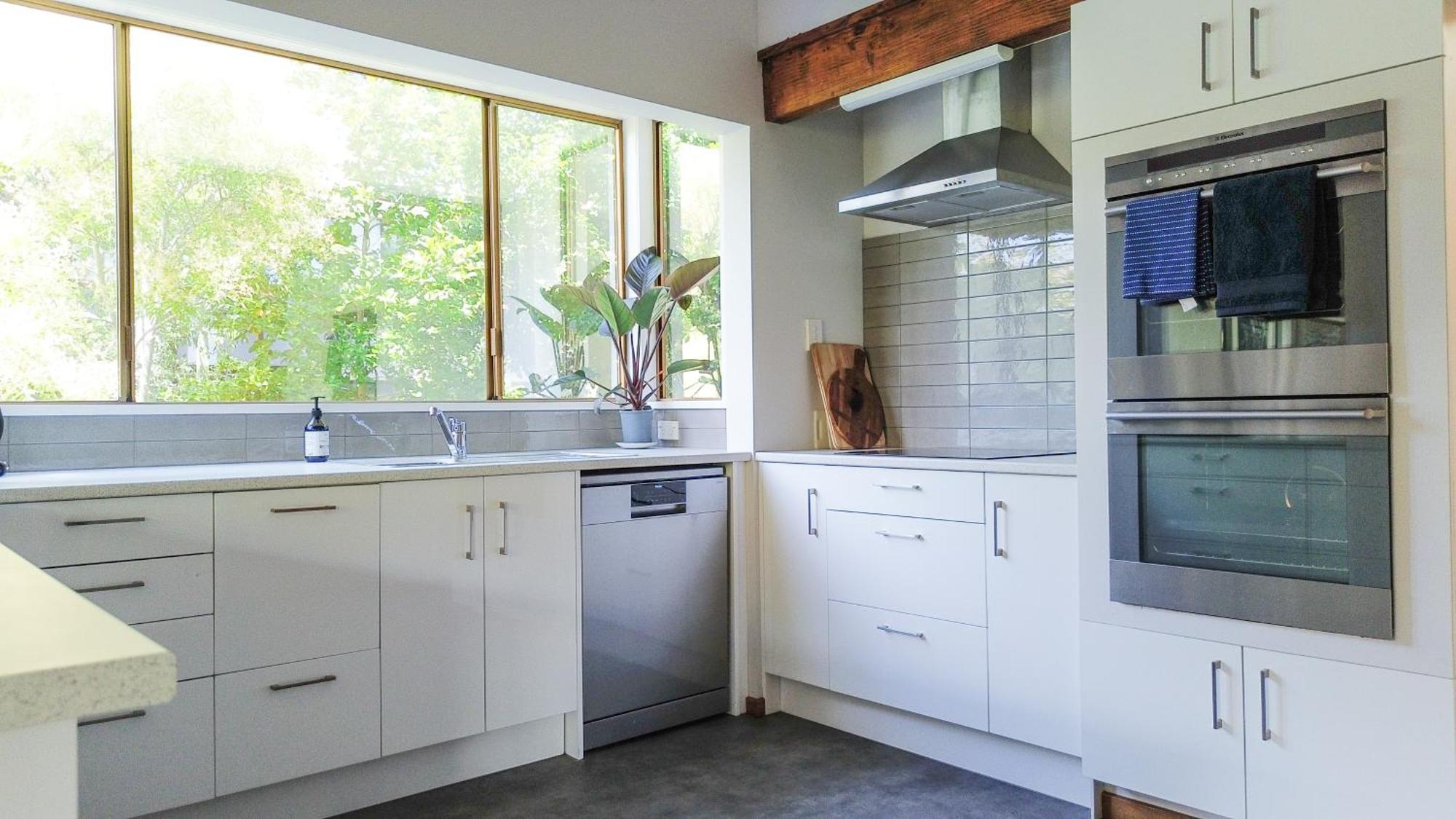 Large, Comfy, Stylish Apartment Havelock North Εξωτερικό φωτογραφία
