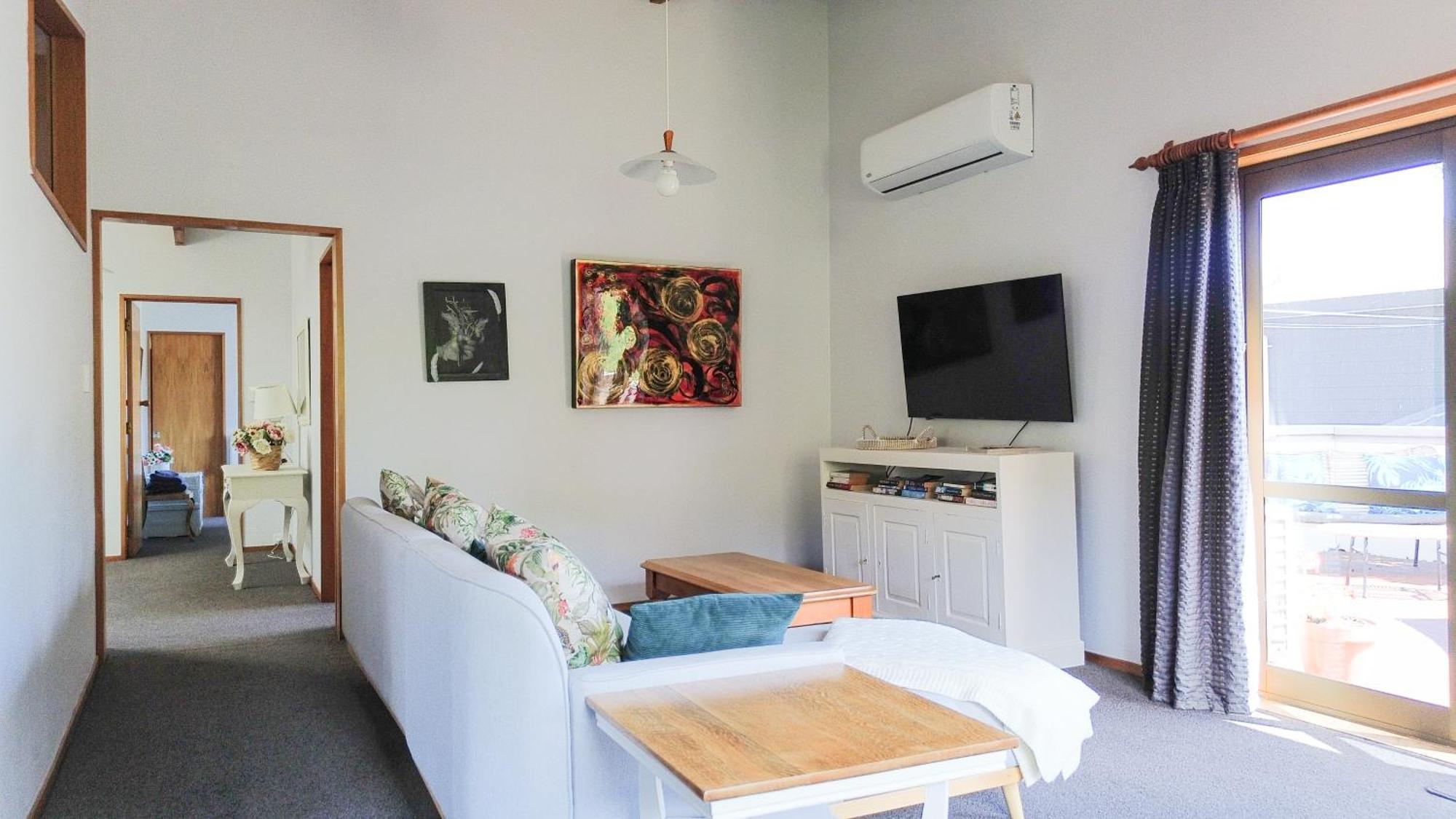 Large, Comfy, Stylish Apartment Havelock North Εξωτερικό φωτογραφία